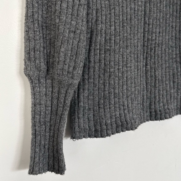 Gray Ribbed Wool-blend Sweater - Picture 2 of 6